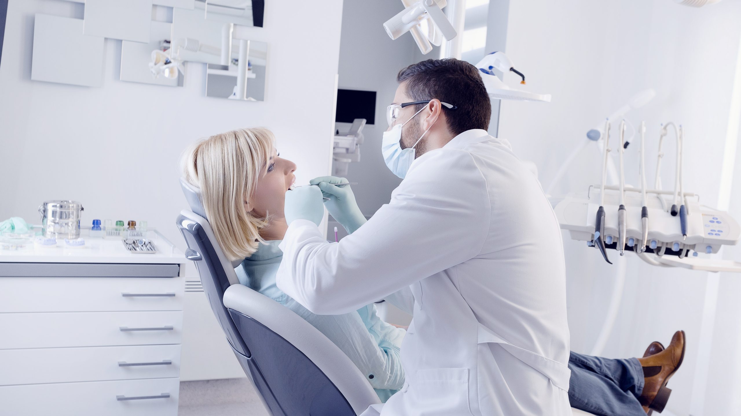 Dentist in Farmington, IL